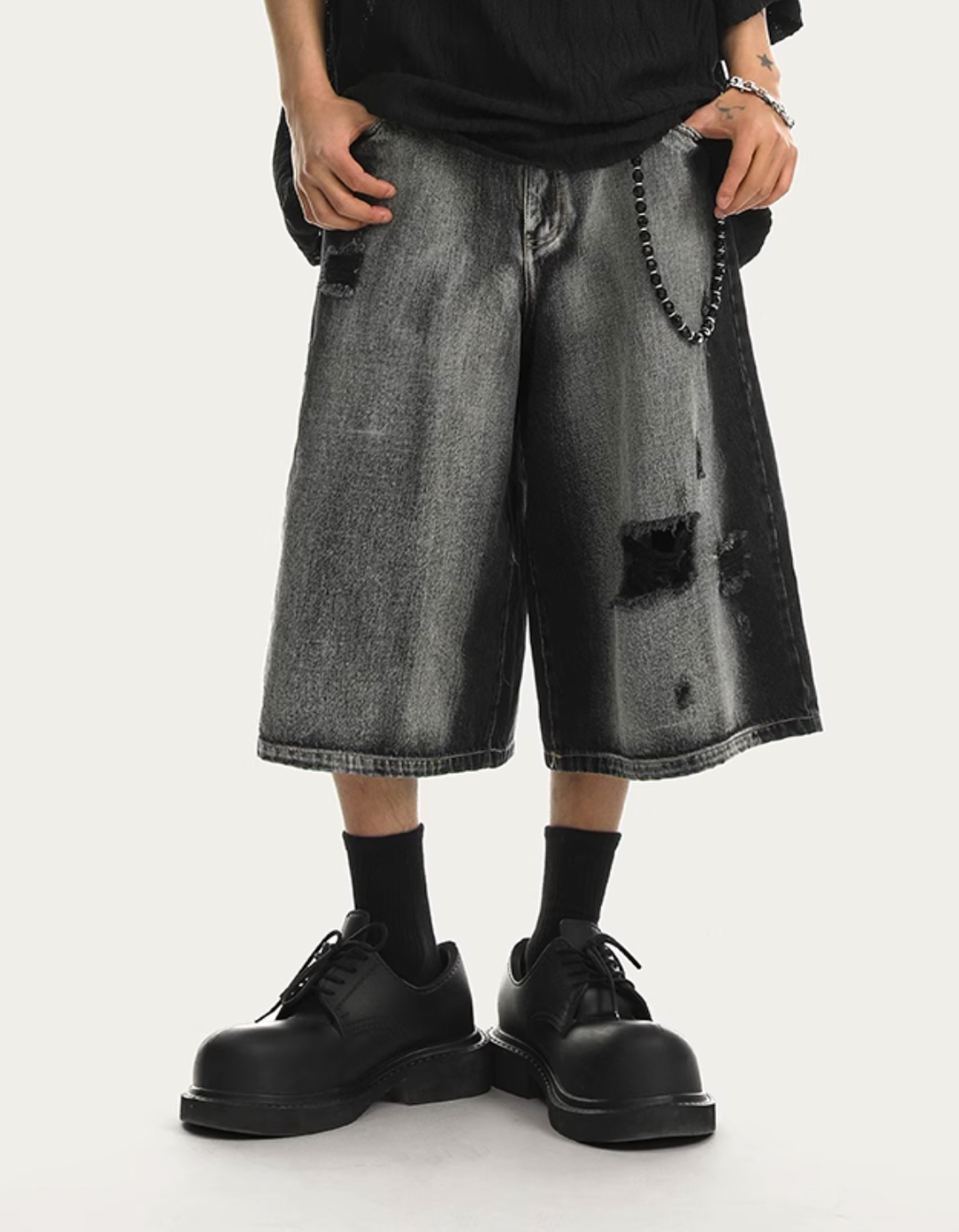 JHYQ Washed Hole Retro 7 Points Denim Shorts