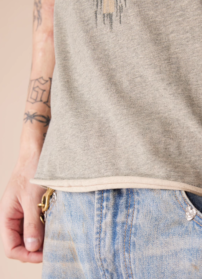 EVILKNIGHT(EK) Cross Logo Cut Off Tee