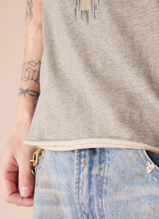 EVILKNIGHT(EK) Cross Logo Cut Off Tee