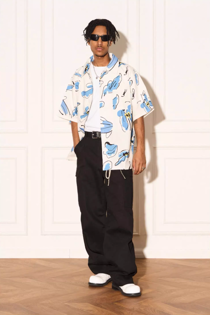 EMPTY REFERENCE White Blue Flower Short Sleeve Shirt