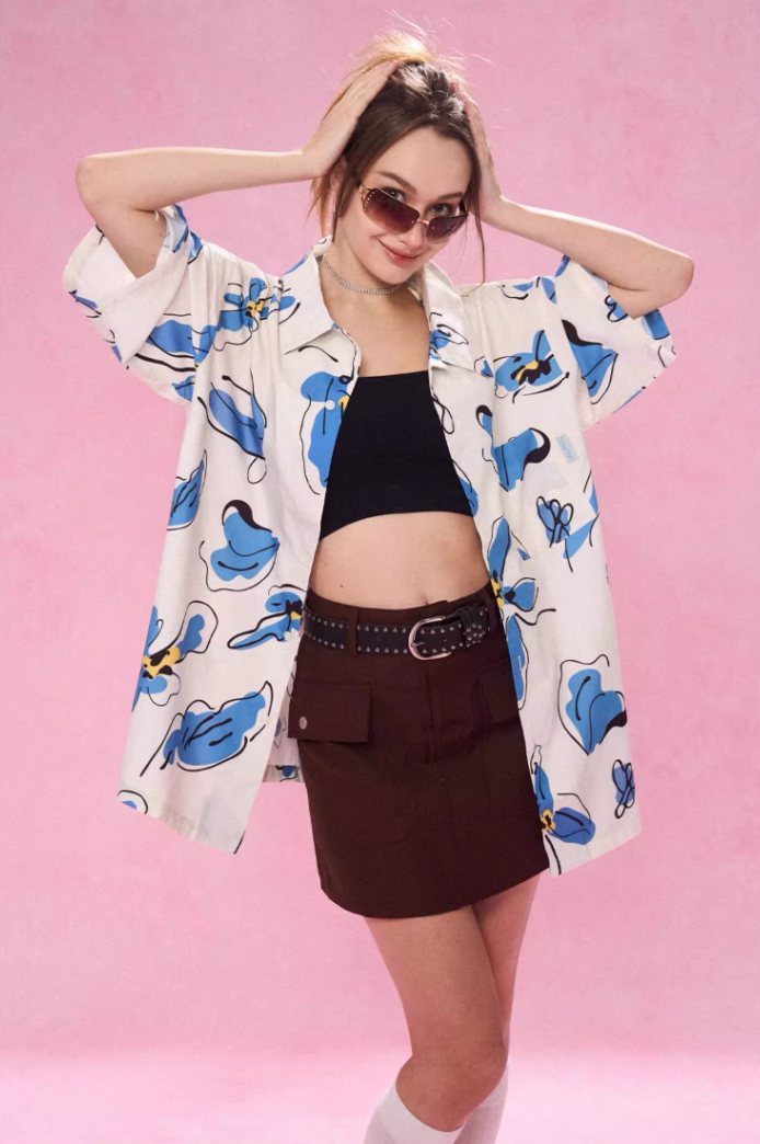 EMPTY REFERENCE White Blue Flower Short Sleeve Shirt