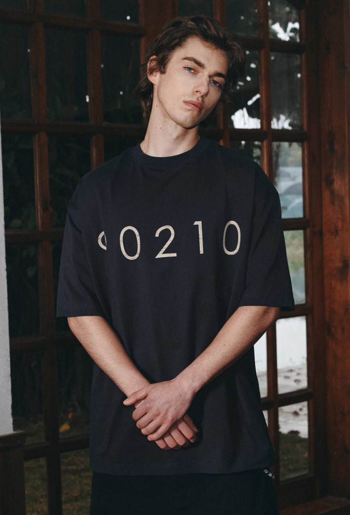 ANTIDOTE 90210 Cracked Print Tee