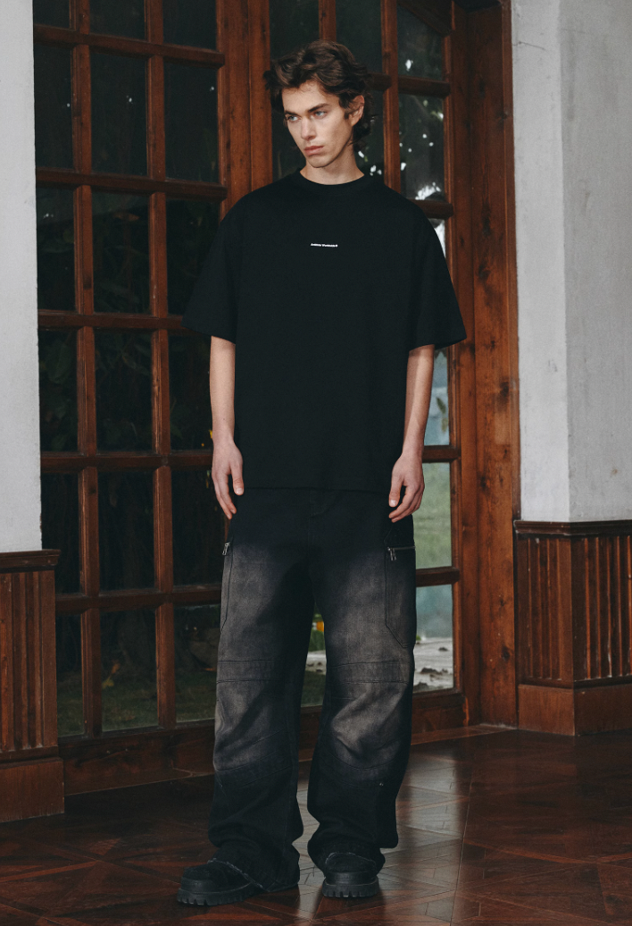 ANTIDOTE Small Letter Print Basic Tee