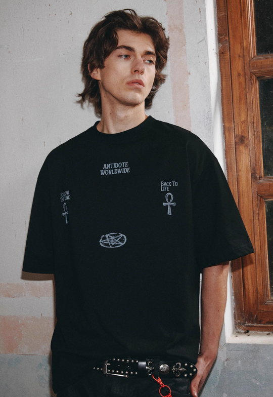 ANTIDOTE Easter Ceremony Printed Cross Letter Tee