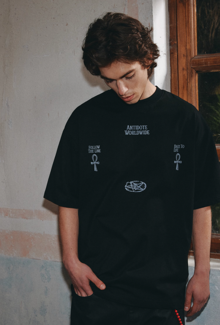 ANTIDOTE Easter Ceremony Printed Cross Letter Tee