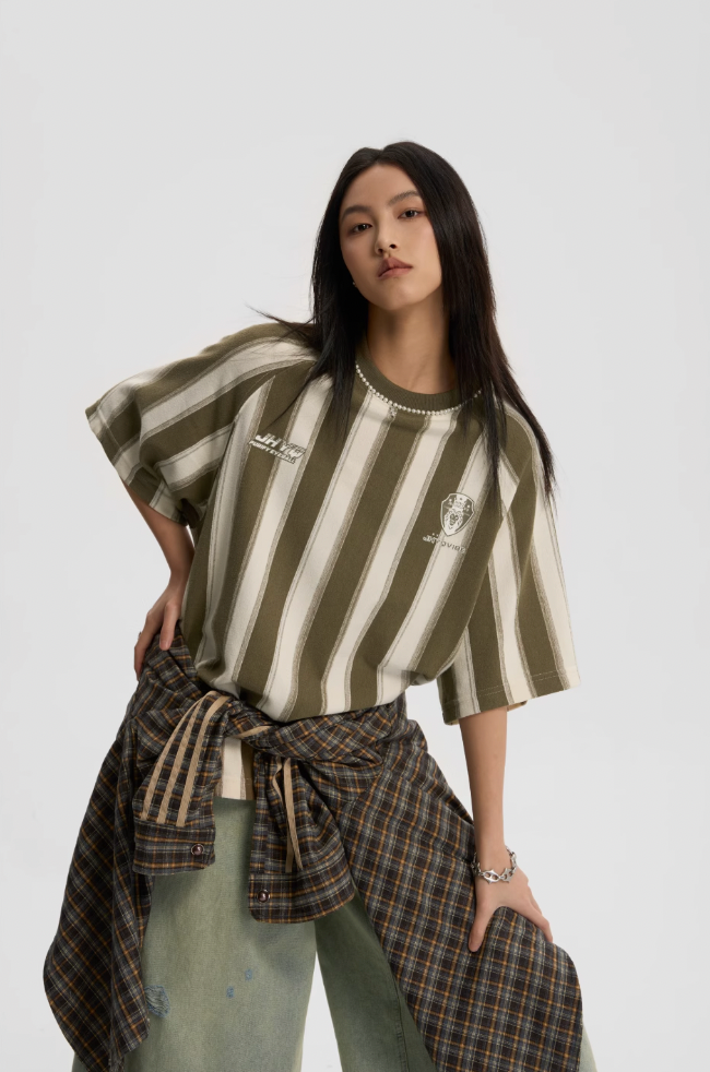 JHYQ Contrast Striped Neck Beaded Tee