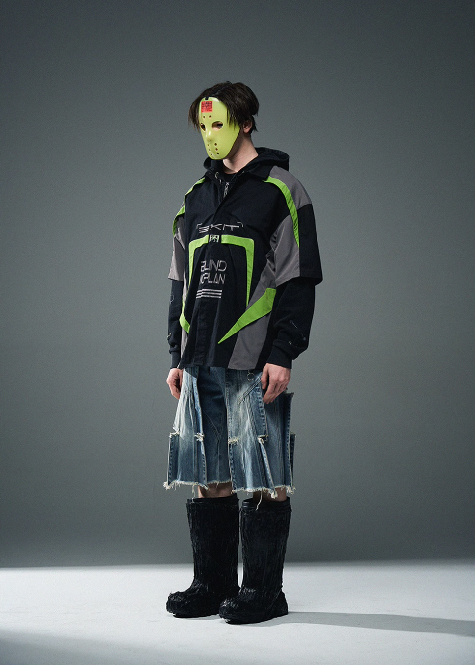 BLIND NO PLAN Colorblocked Racing Heavy Embroidery Short Sleeve Shirt | Face 3 Face