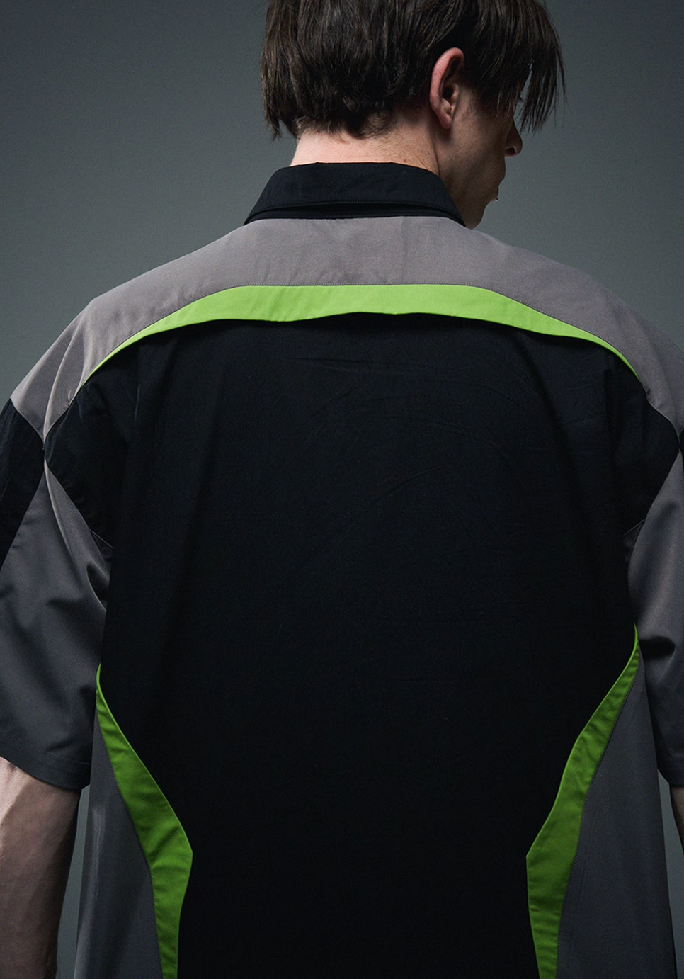 BLIND NO PLAN Colorblocked Racing Heavy Embroidery Short Sleeve Shirt | Face 3 Face