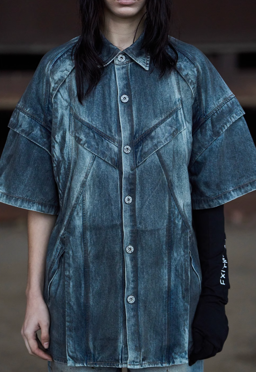 BLIND NO PLAN Washed & Distressed Denim Short Sleeve Shirt | Face 3 Face