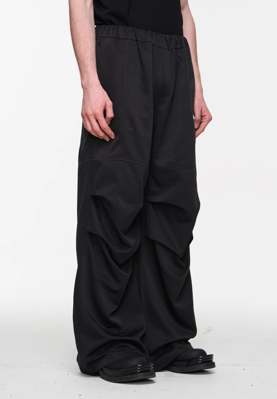 BLIND NO PLAN 3D Pinch Pleat Silhouette Elastic Waist Pants | Face 3 Face