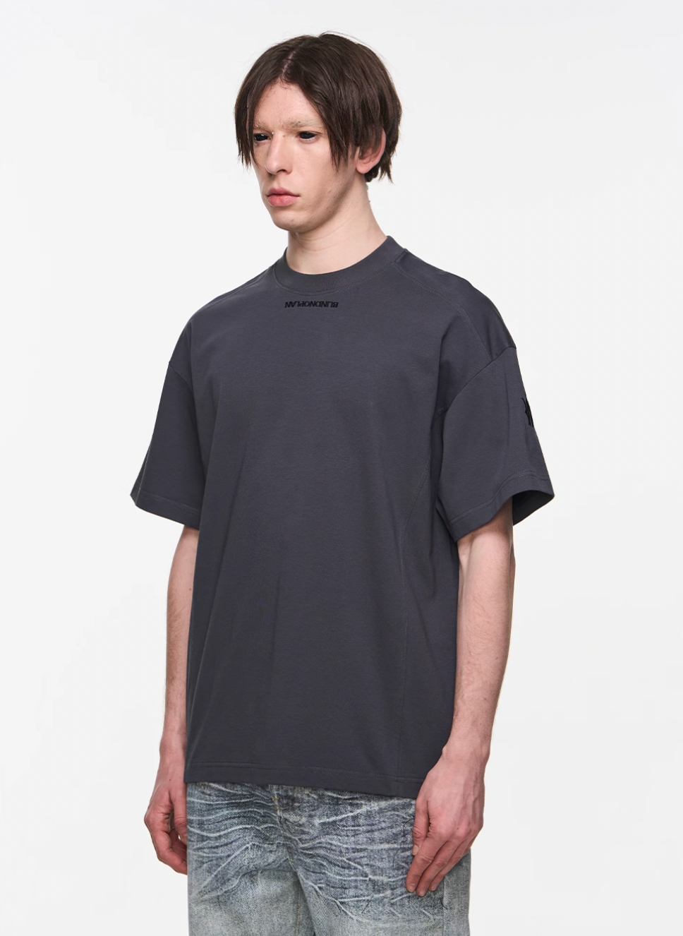 BLIND NO PLAN Loose & Slim Embroidered Logo Tee | Face 3 Face