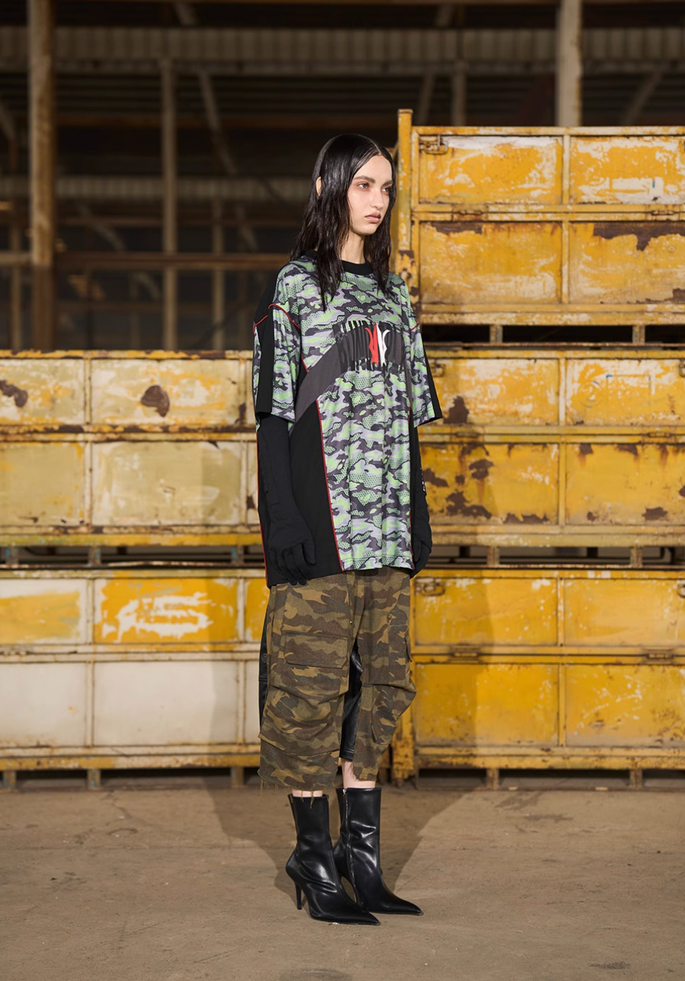 BLIND NO PLAN Green Camouflage Mesh Colorblock Tee | Face 3 Face