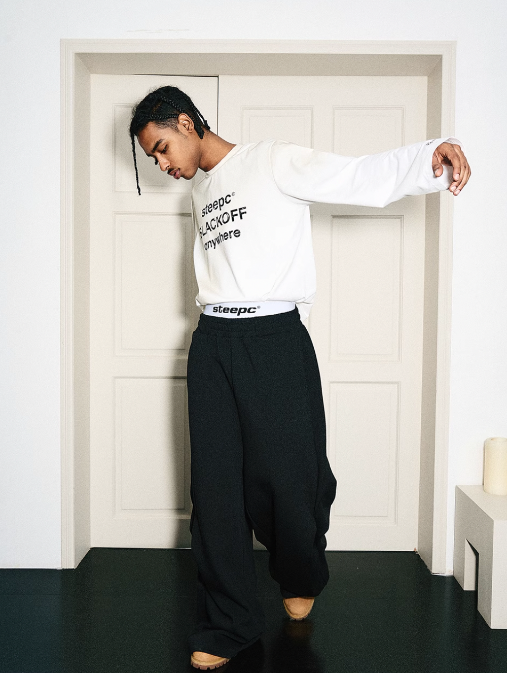 STEEPC Dimensional Cut Pleated Baggy Sweatpants | Face 3 Face