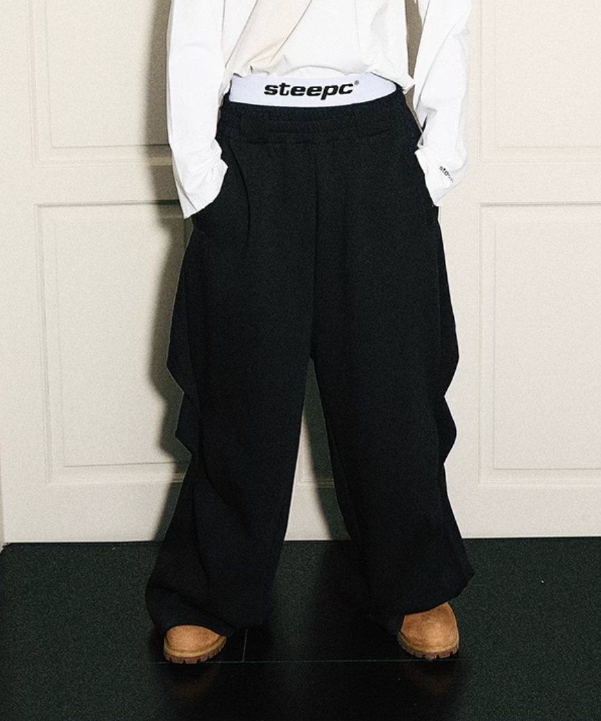 STEEPC Dimensional Cut Pleated Baggy Sweatpants | Face 3 Face