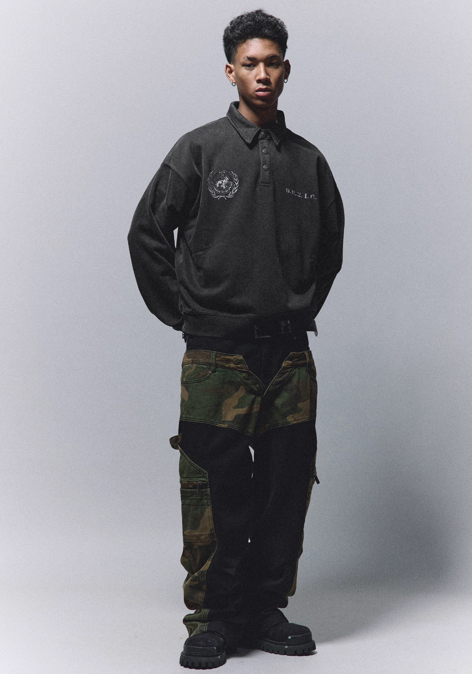 ANTIDOTE Badge Printed Washed Polo Sweatshirt | Face 3 Face