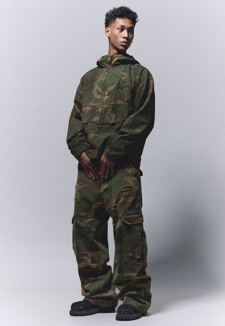 ANTIDOTE Camouflage Washed Hole Baggy Cargo Pants | Face 3 Face