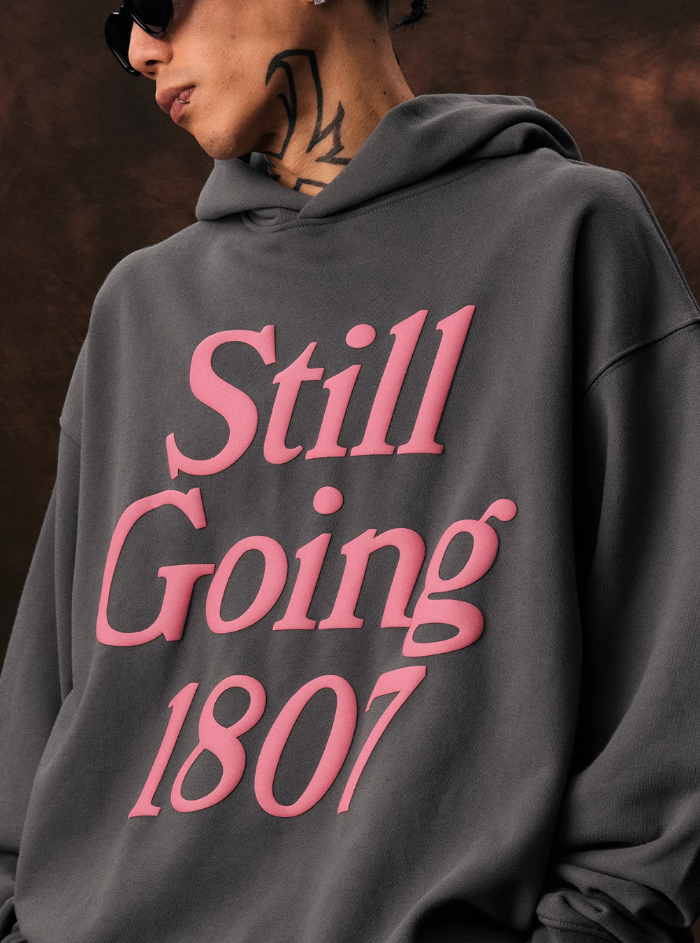 1807 STILL GOING Foam Print Hoodie | Face 3 Face