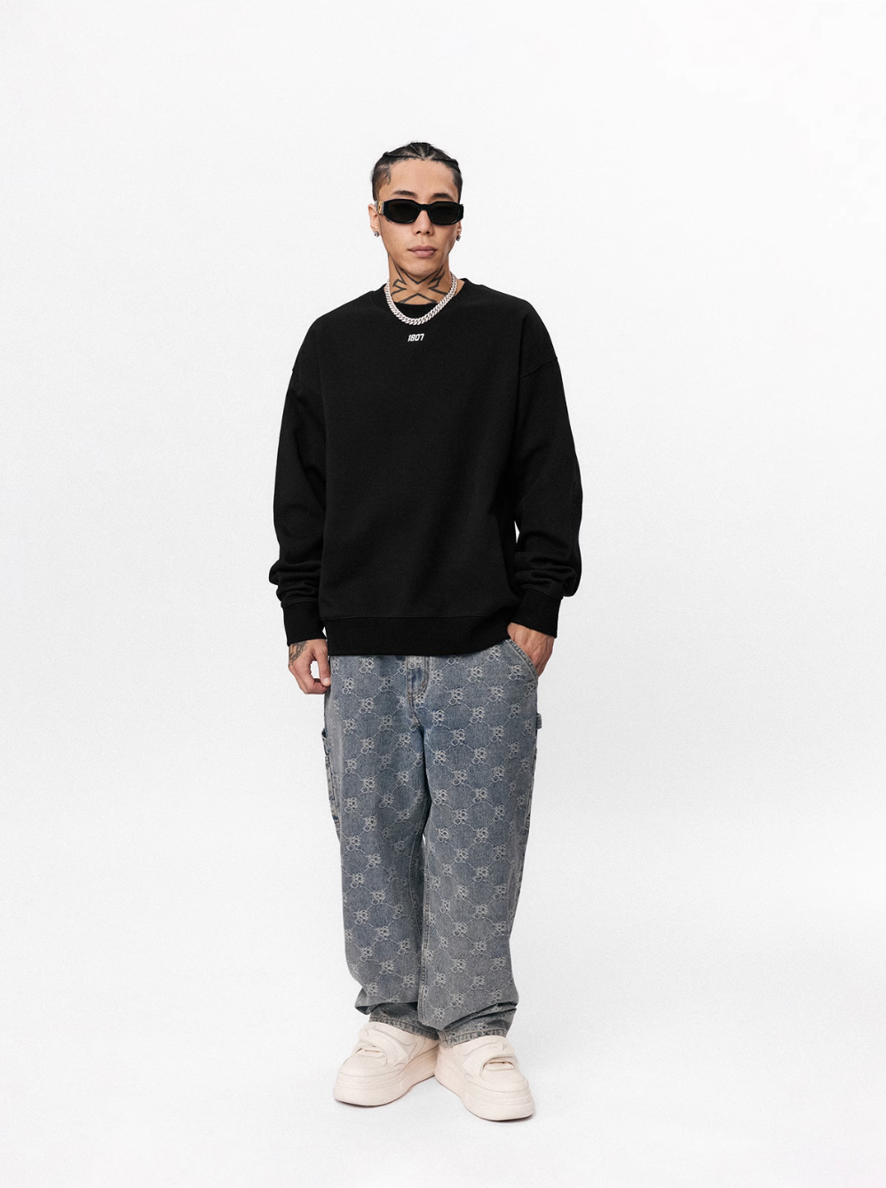 1807 Basic Logo Printed  Sweatshirt | Face 3 Face