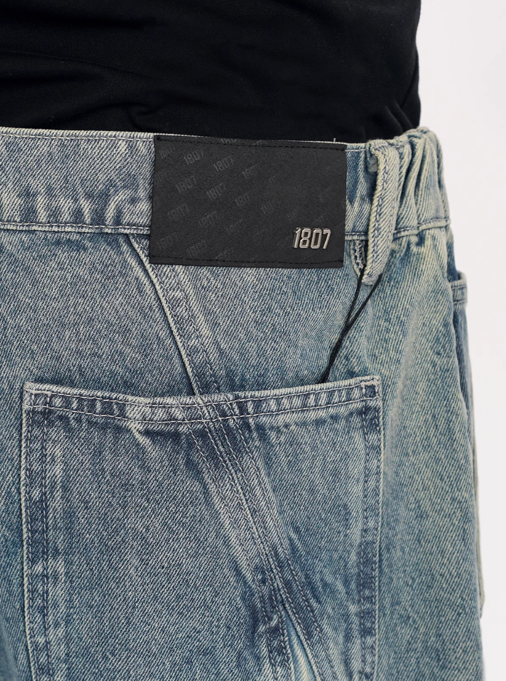 1807 Four Pointed Star Split Structure Jeans  | Face 3 Face