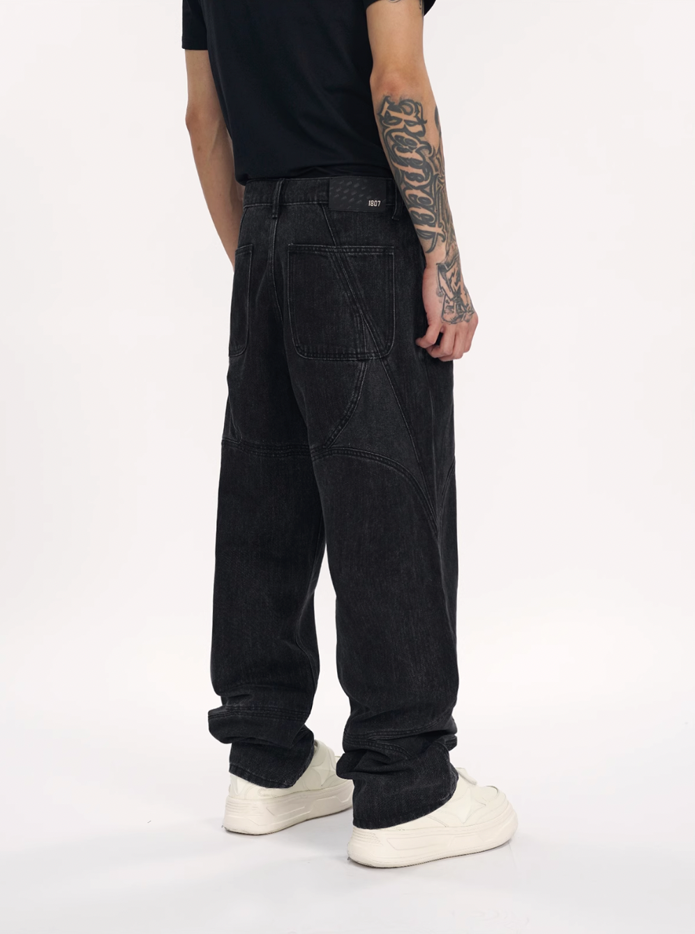 1807 Four Pointed Star Split Structure Jeans  | Face 3 Face