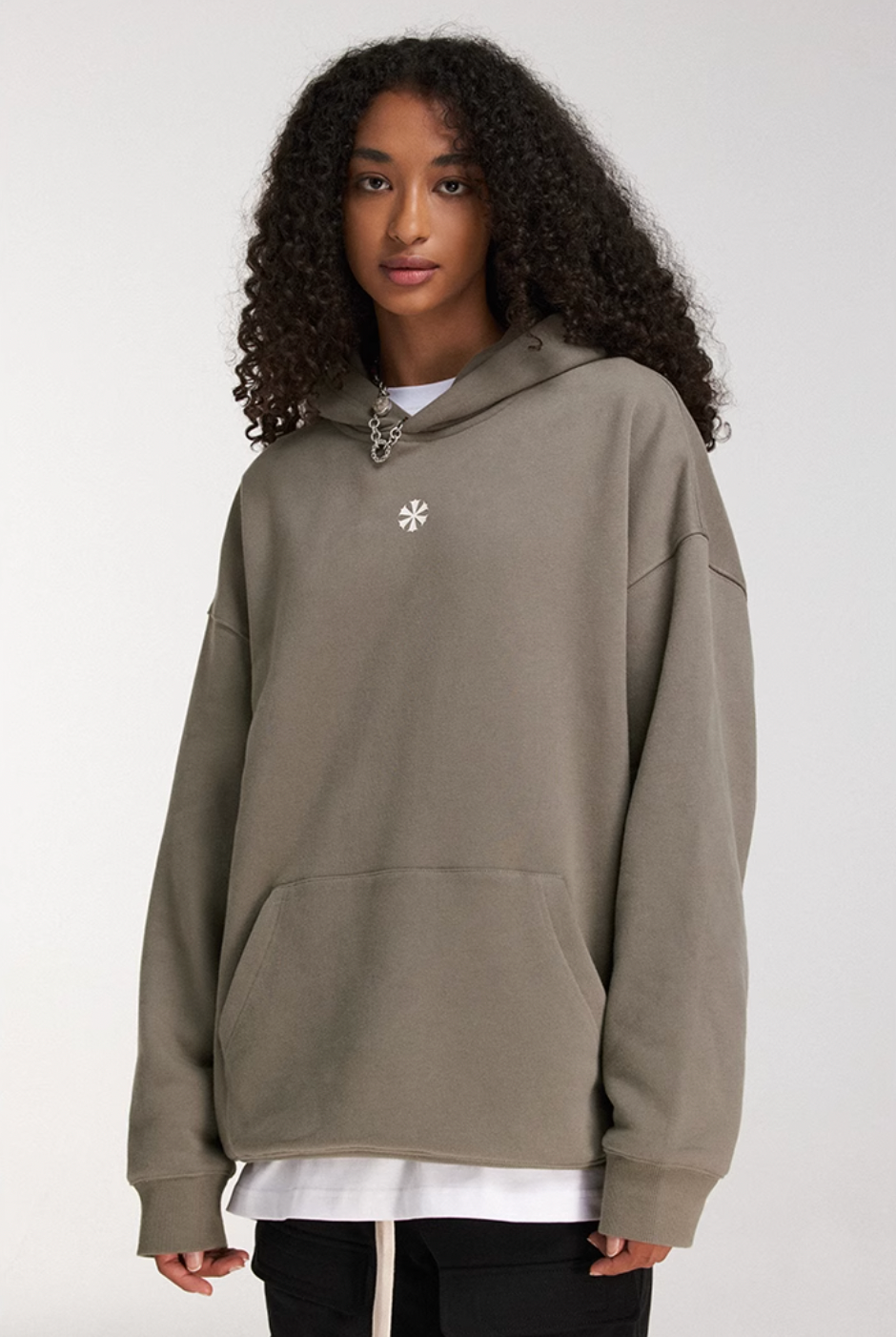 DICETINY Basic Back Logo Print Hoodie | Face 3 Face