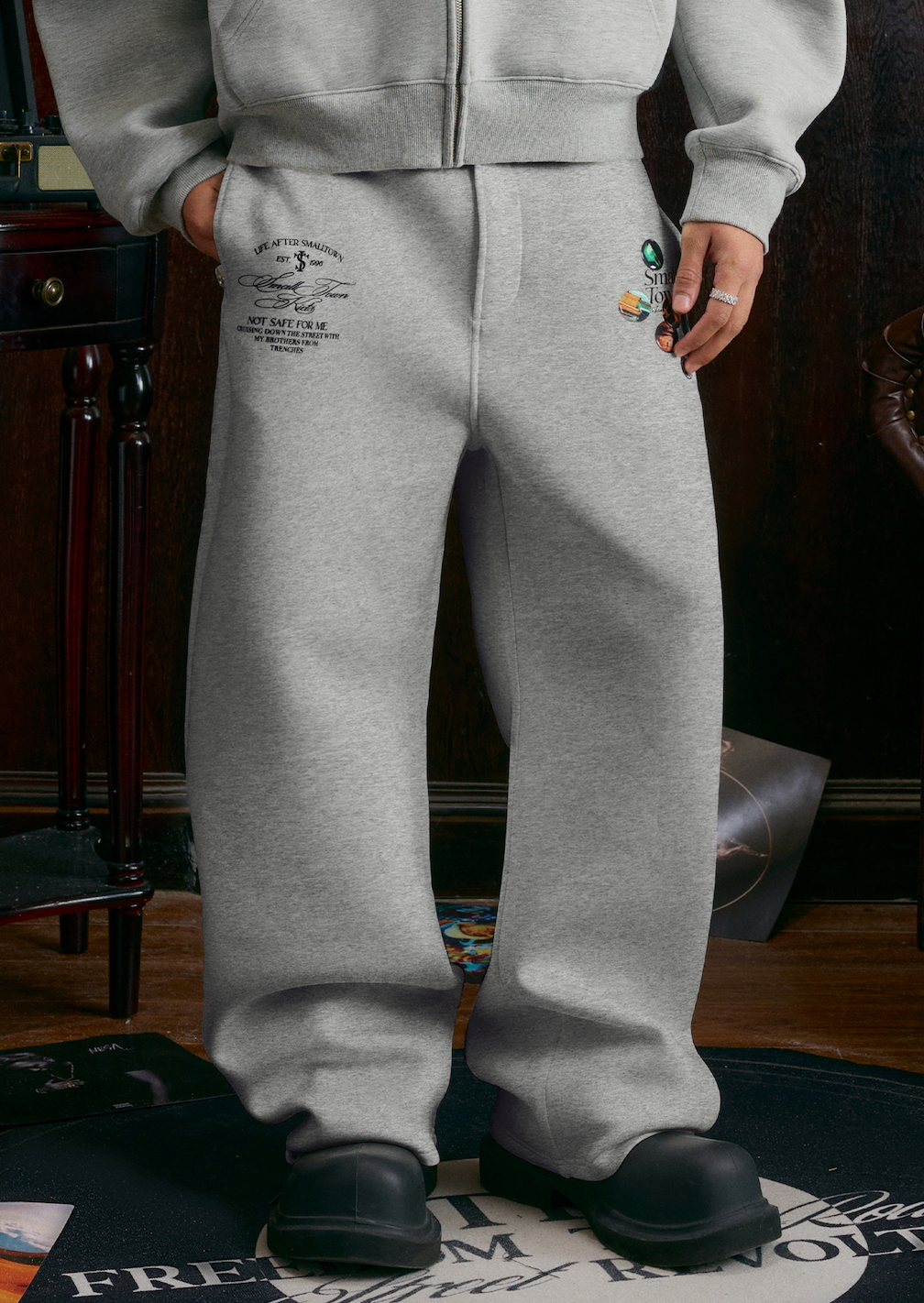 Small Town Kid Badge Printed Baggy Sweatpants | Face 3 Face