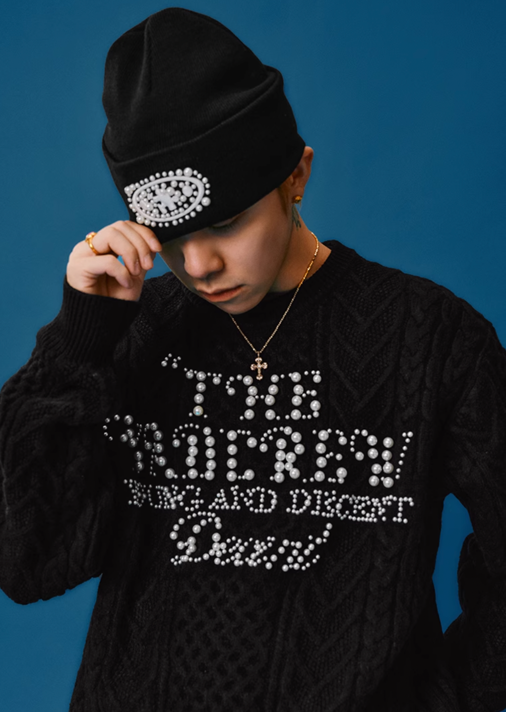 YADcrew Pearl Text Typography Knit Sweater | Face 3 Face