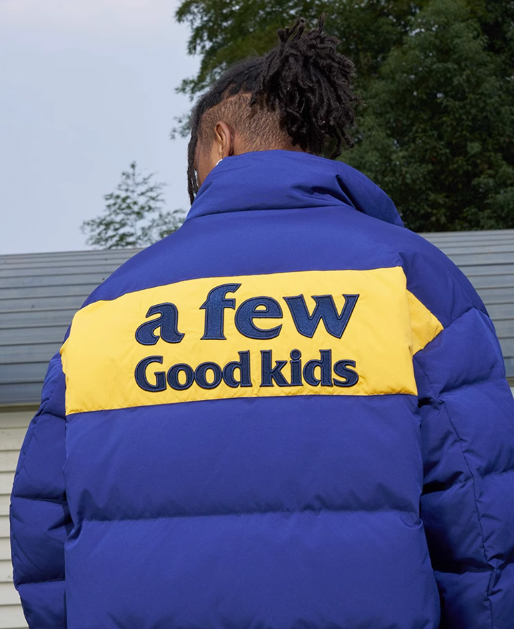 AFGK Contrasting Color Logo Embroidered Down Jacket | Face 3 Face