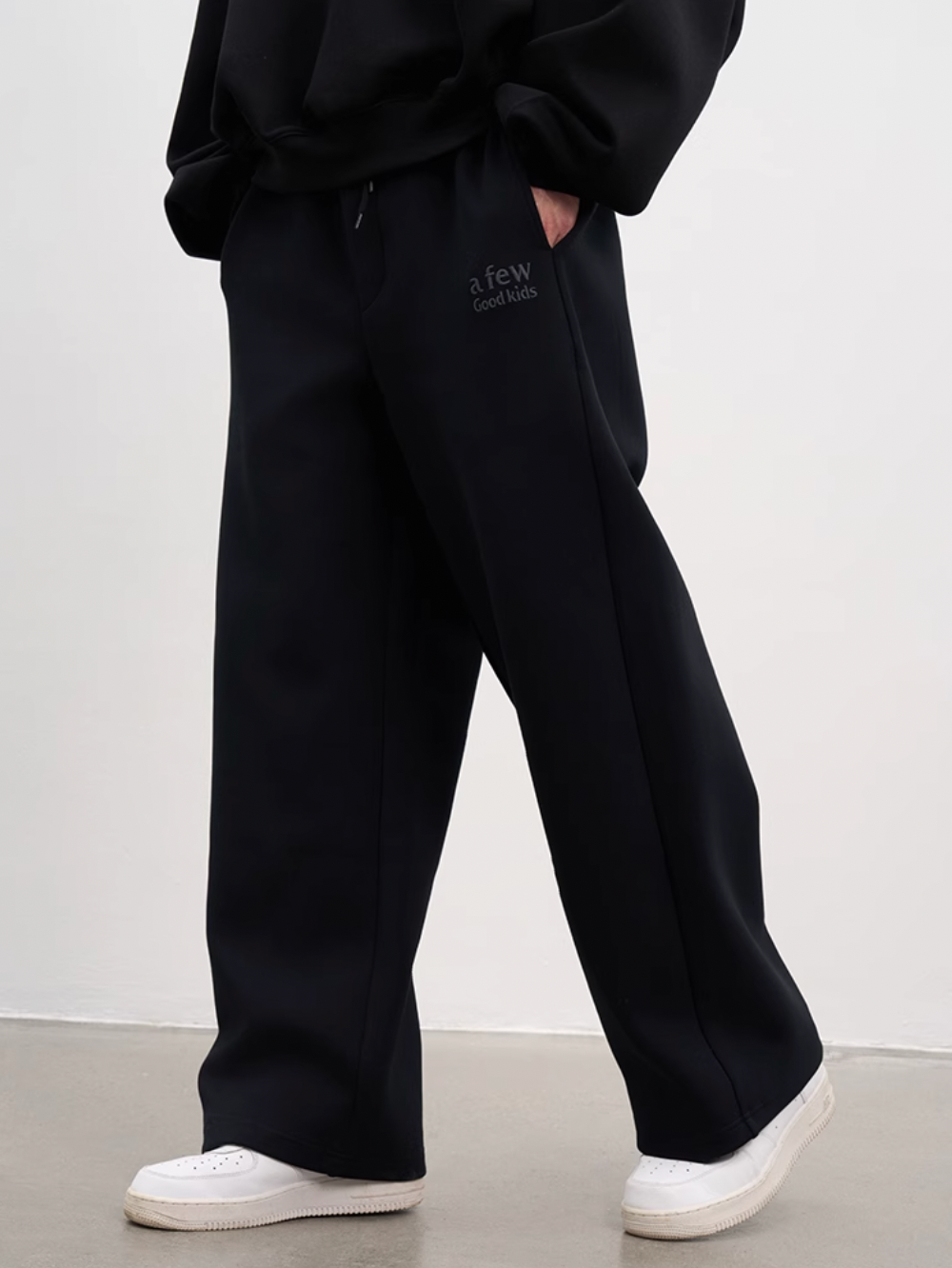 AFGK Basic Logo Draped Straight Sweatpants | Face 3 Face