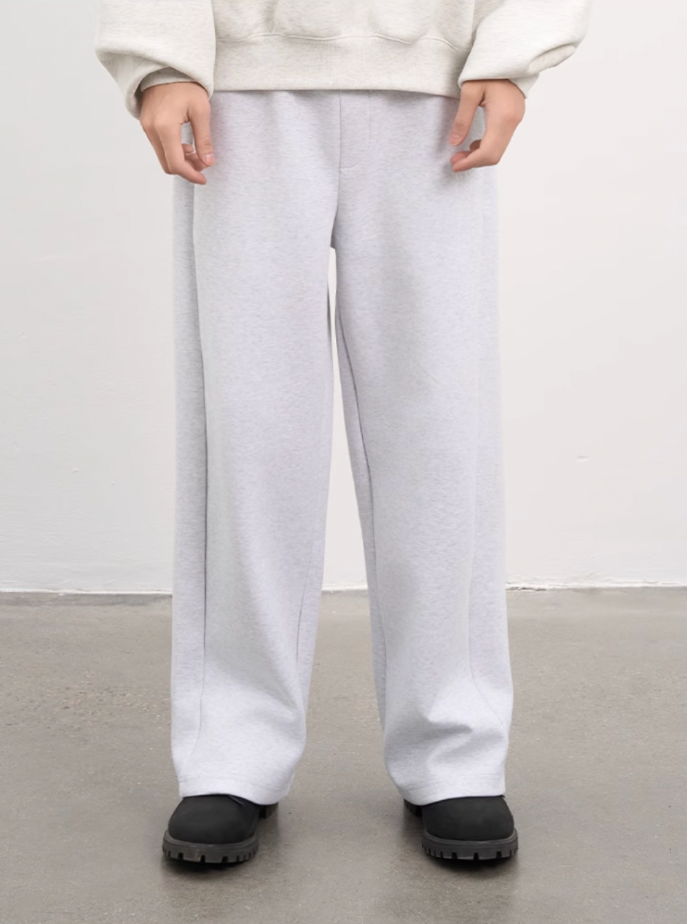 AFGK Basic Logo Draped Straight Sweatpants | Face 3 Face