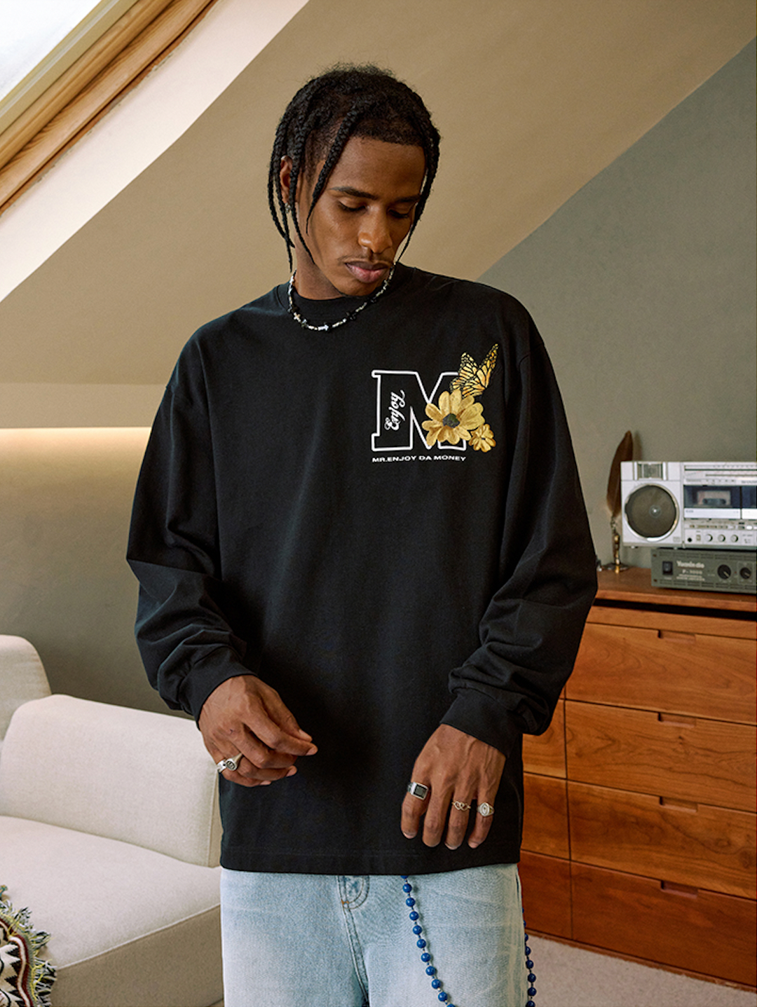 MEDM Butterfly Flower Embroidered Long Sleeve Tee | Face 3 Face