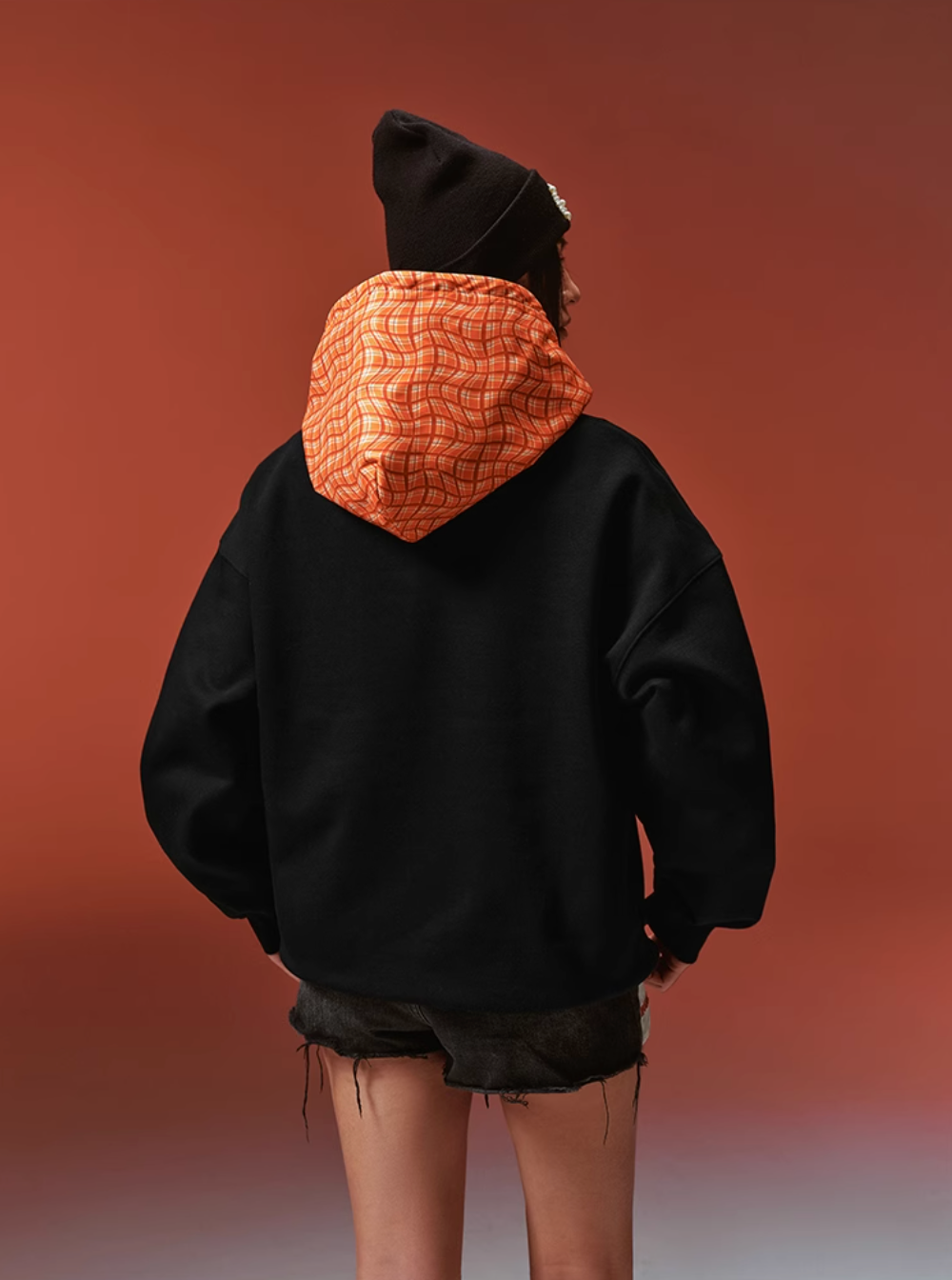 YADcrew Twisted Plaid Hood Pearl Leather Logo Hoodie | Face 3 Face