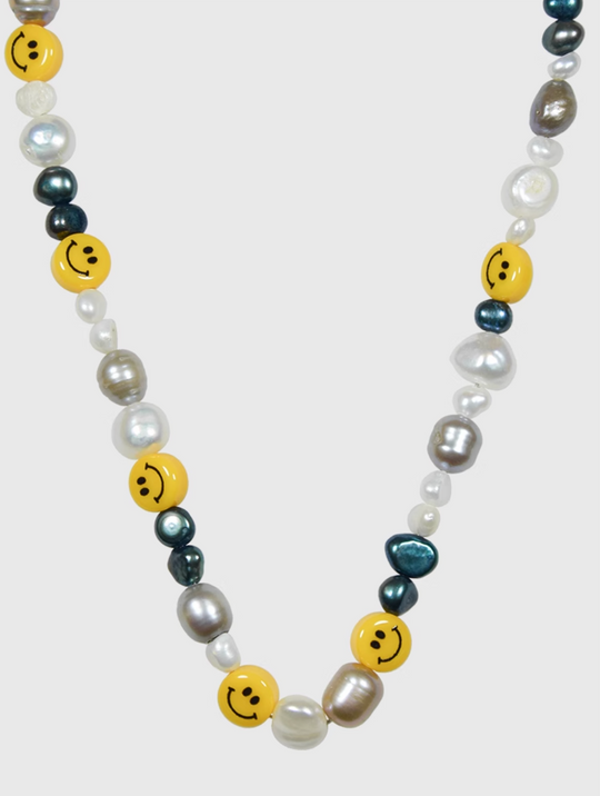 AWE Smiley Face Beaded Pearl Necklace | Face 3 Face