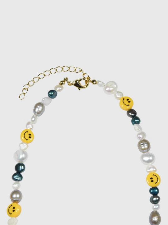 AWE Smiley Face Beaded Pearl Necklace | Face 3 Face