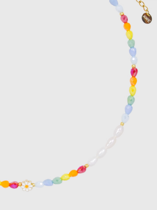 AWE Crystal Beaded Pearl Daisy Necklace | Face 3 Face