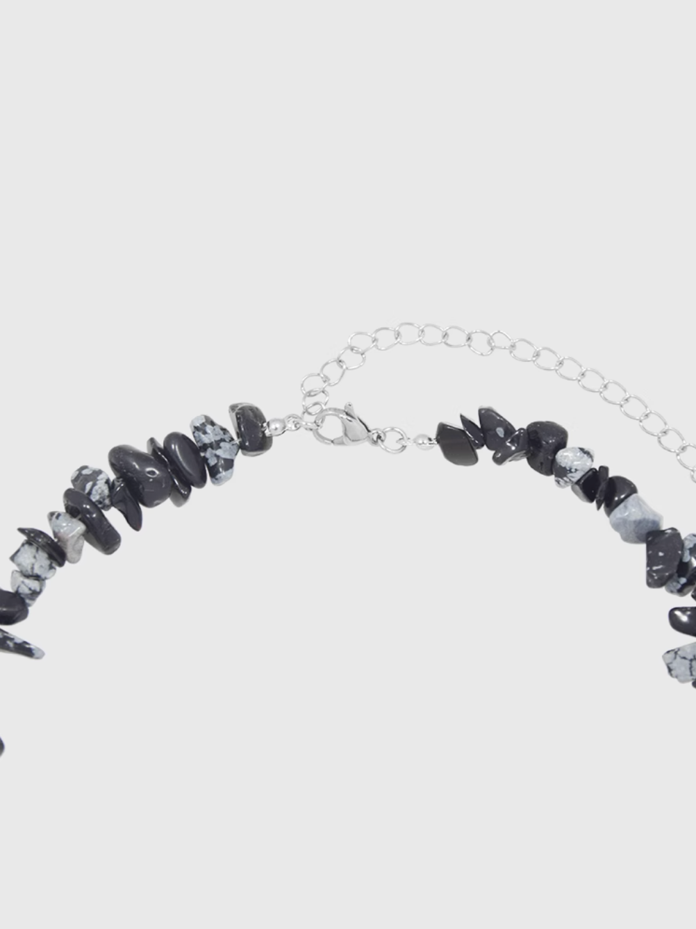 AWE Black Crushed Stone Pearl Beaded Necklace | Face 3 Face