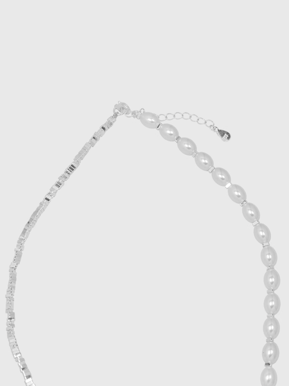 AWE Silver Pearl Balloon Dog Charm Necklace | Face 3 Face