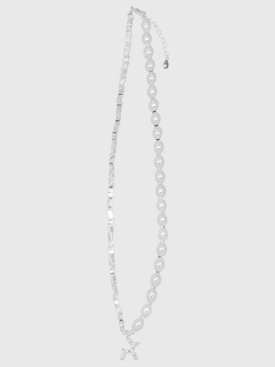 AWE Silver Pearl Balloon Dog Charm Necklace | Face 3 Face