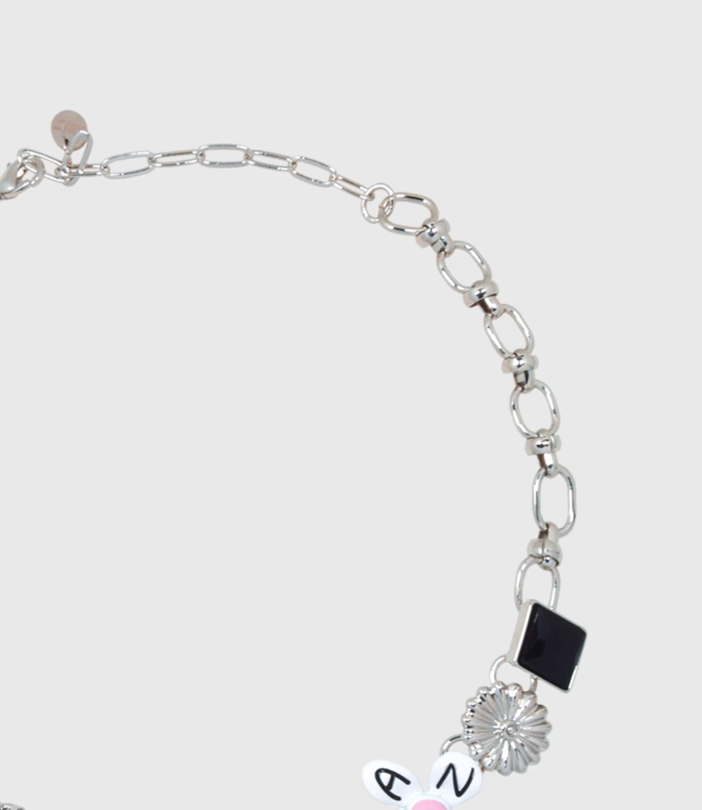 AWE Black Love Heart Daisy Chain Necklace | Face 3 Face