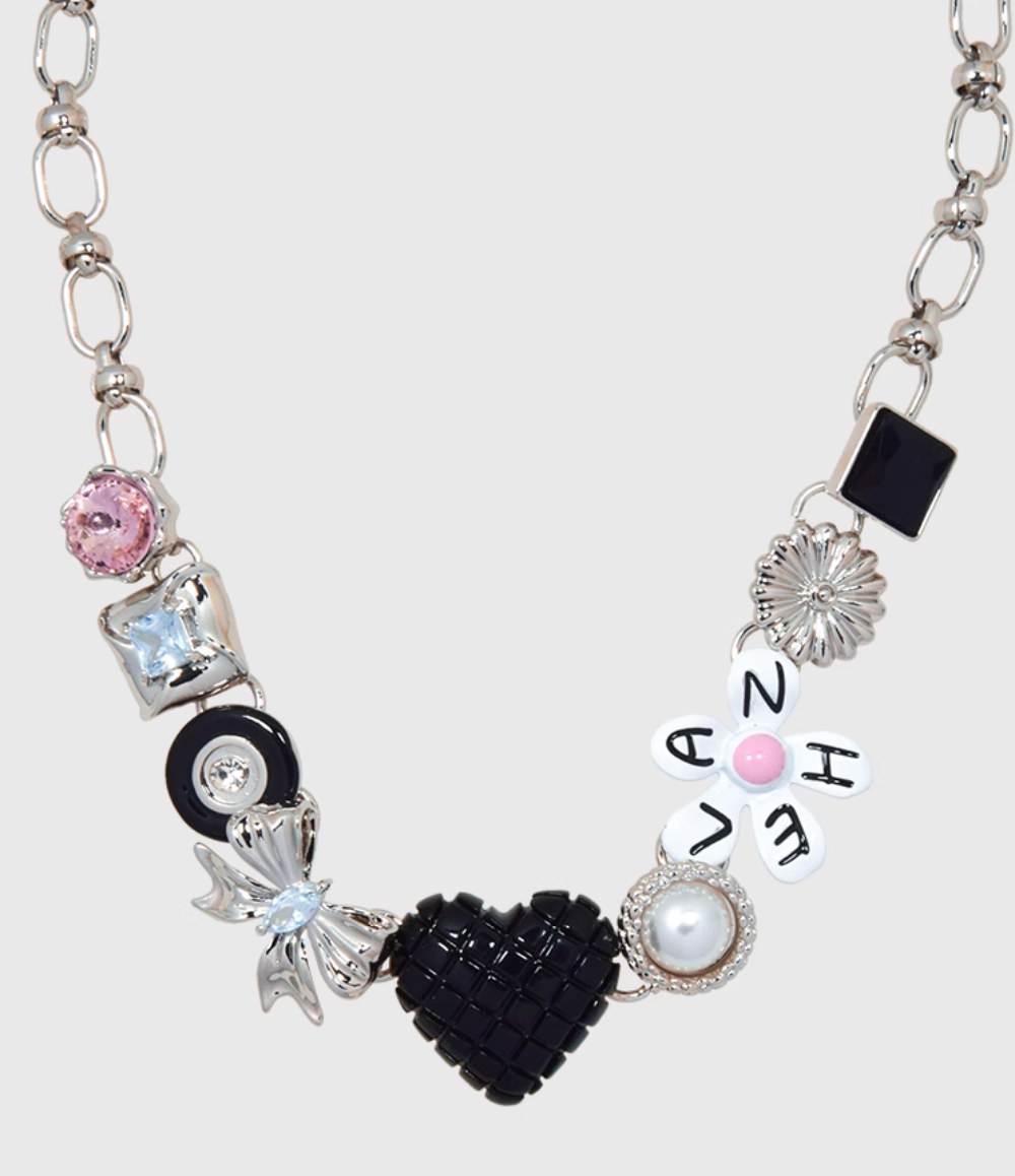AWE Black Love Heart Daisy Chain Necklace | Face 3 Face