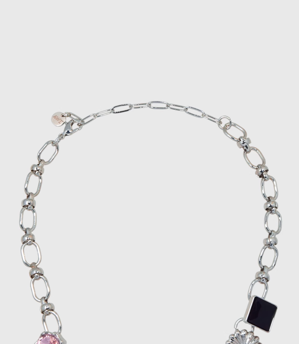 AWE Black Love Heart Daisy Chain Necklace | Face 3 Face