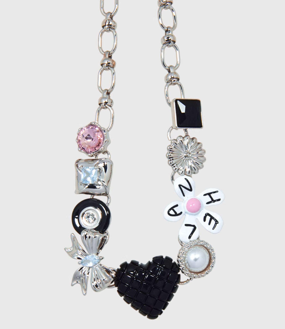 AWE Black Love Heart Daisy Chain Necklace | Face 3 Face