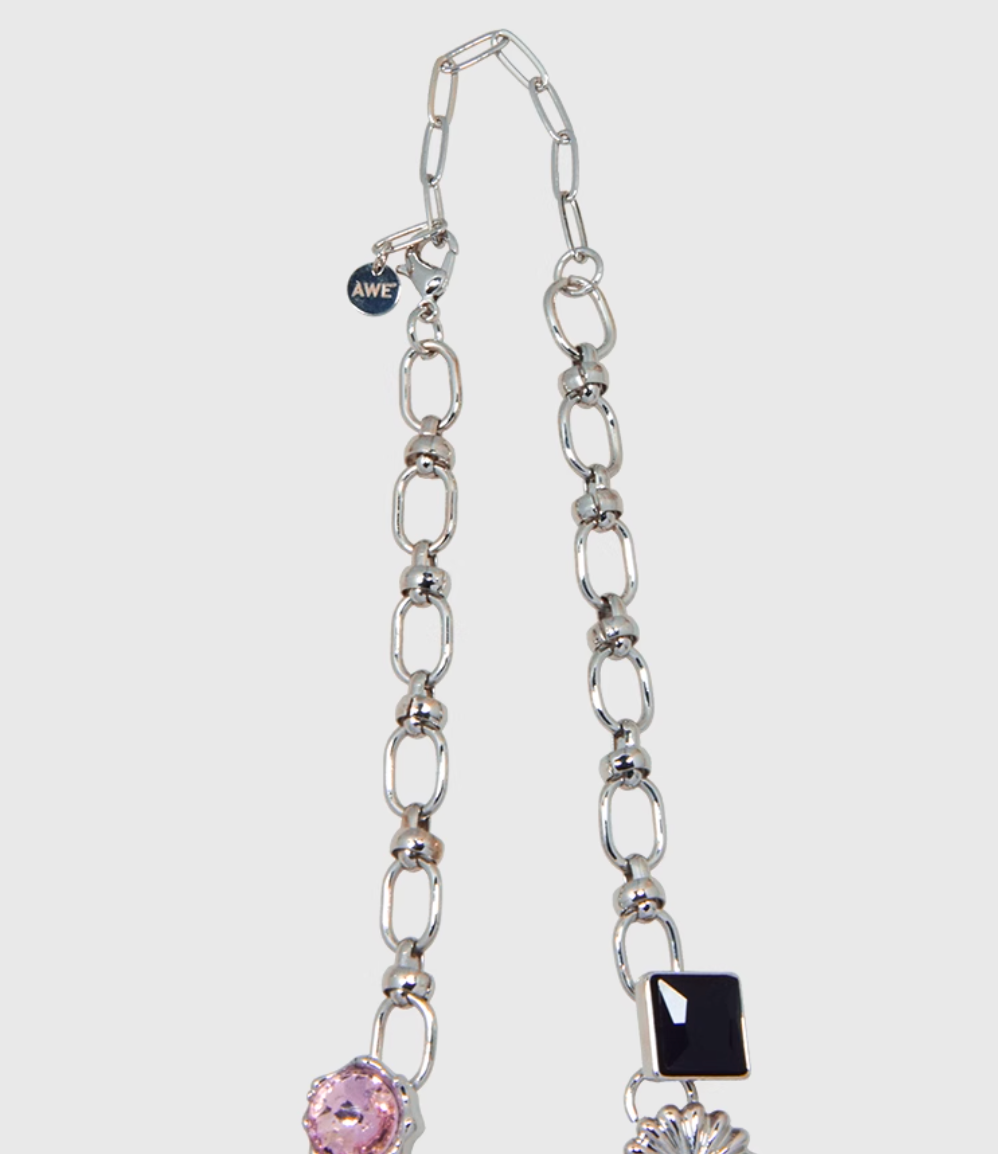 AWE Black Love Heart Daisy Chain Necklace | Face 3 Face