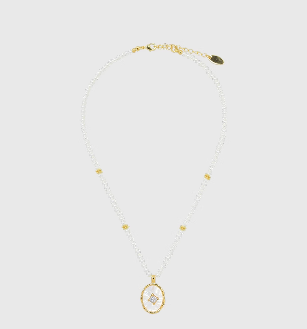 AWE Zirconia Pendant Pearl Beaded Necklace | Face 3 Face