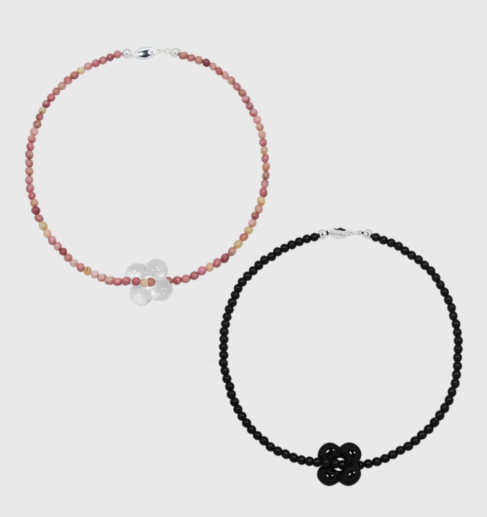 AWE Four-Leaf Clover Beaded Necklace | Face 3 Face