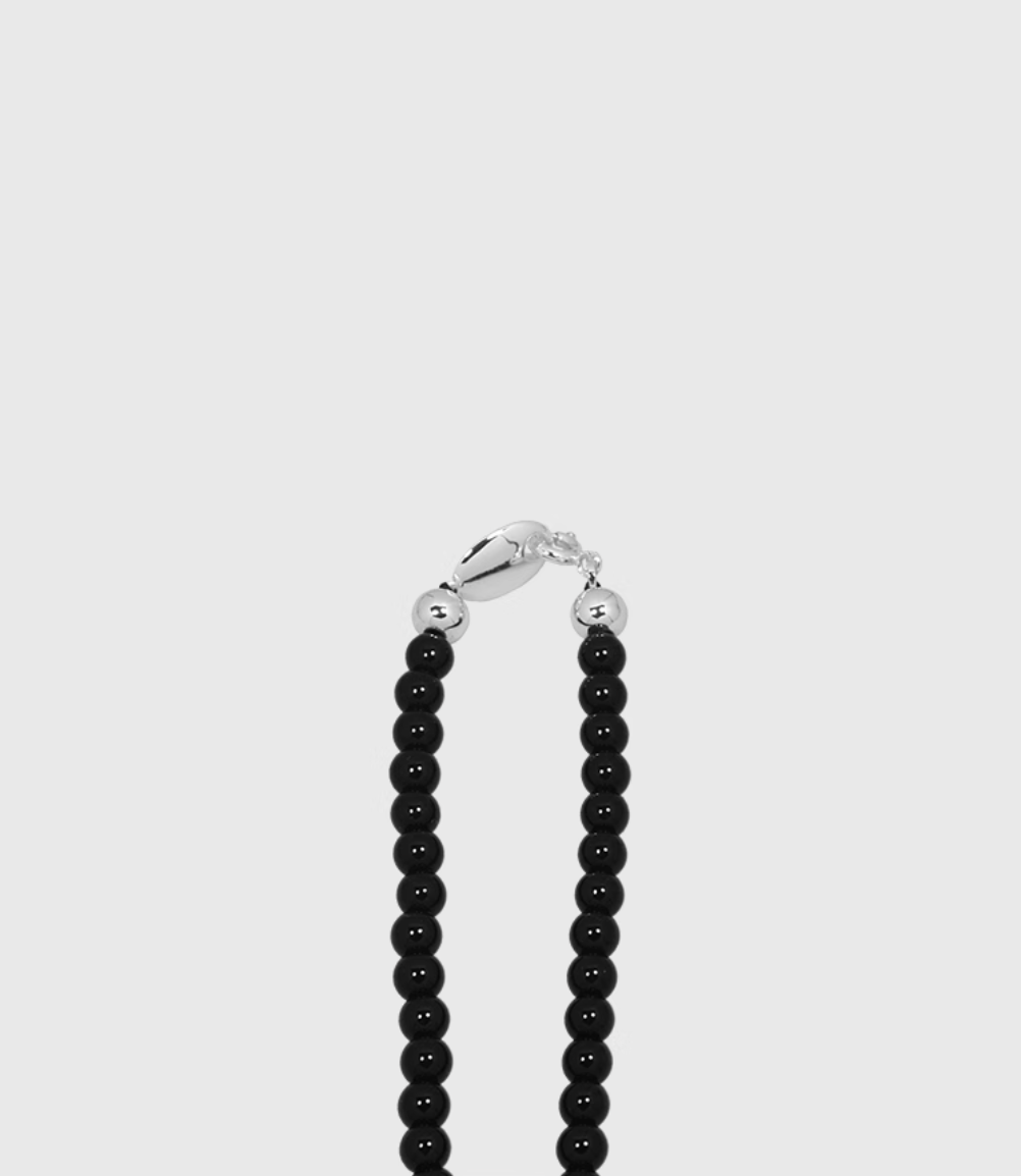 AWE Four-Leaf Clover Beaded Necklace | Face 3 Face