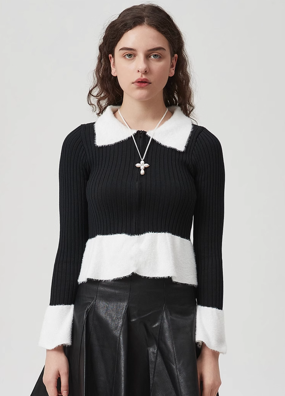 AWE Pearl Cross Pendant Necklace | Face 3 Face