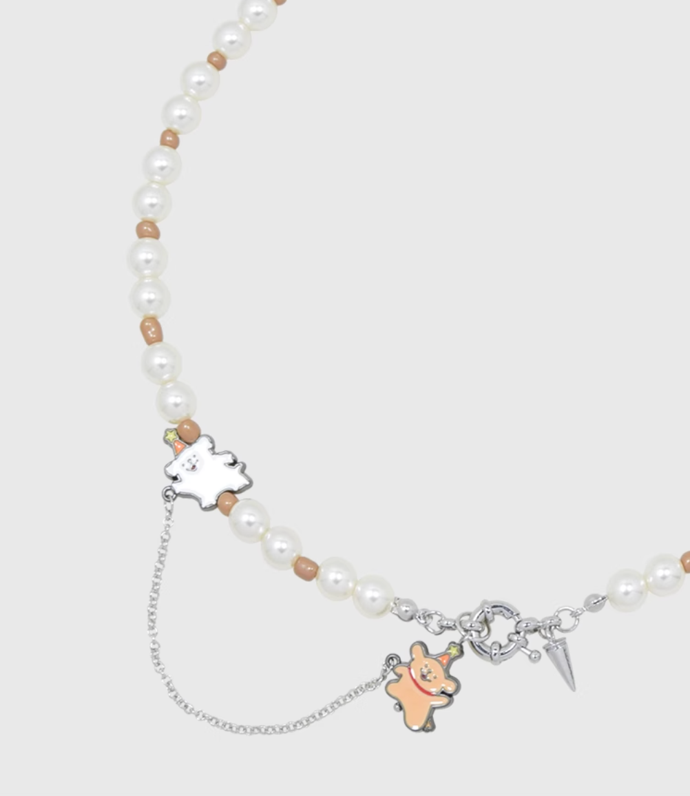 AWE Puppy Party Pendant Pearl Necklace | Face 3 Face
