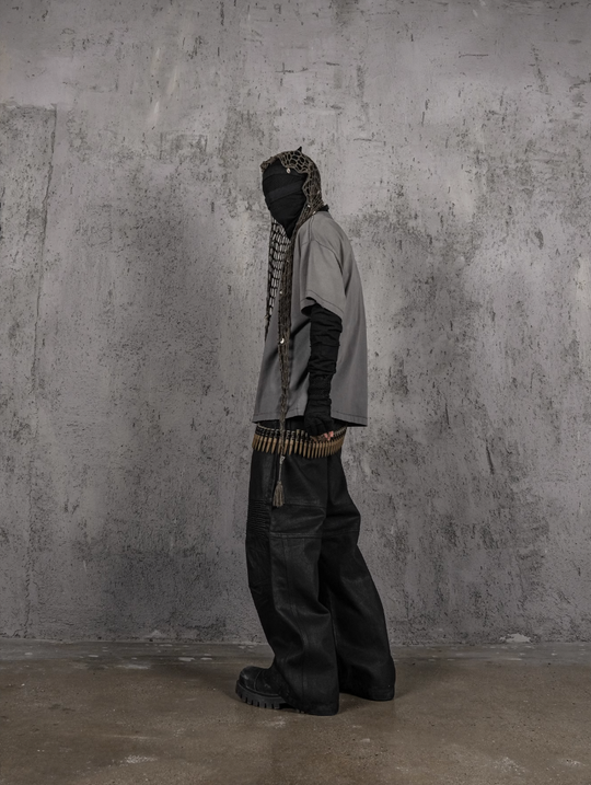 UNDERWATER Dirty Dye Destroyed Dusty Gray Vintage Print Tee | Face 3 Face