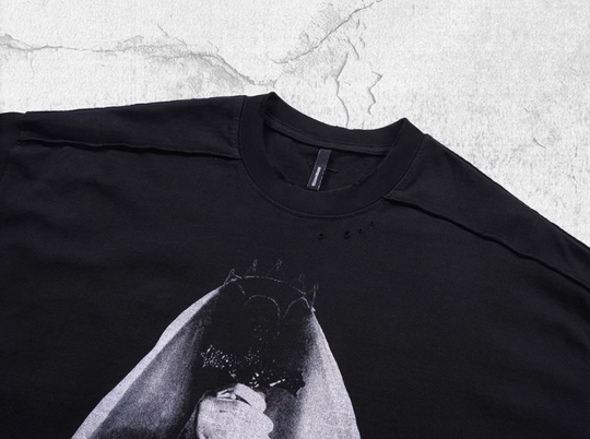 UNDERWATER Black Aged Wash Destroyed Portrait Print Long Sleeve Tee | Face 3 Face